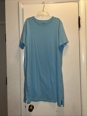 Light Blue womens Crewneck Short-Sleeve dress worn one time